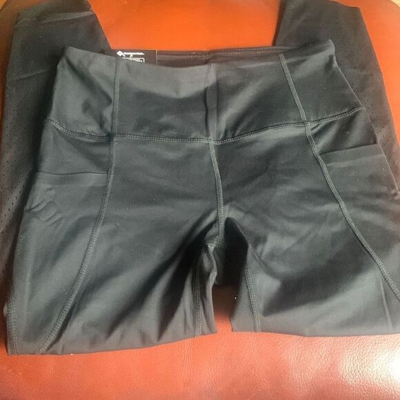 Perforated Leggings size medium  - Picture 1 of 8
